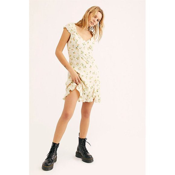 Free People Dresses & Skirts - NWT Free People Like A Lady Printed Mini Dress S